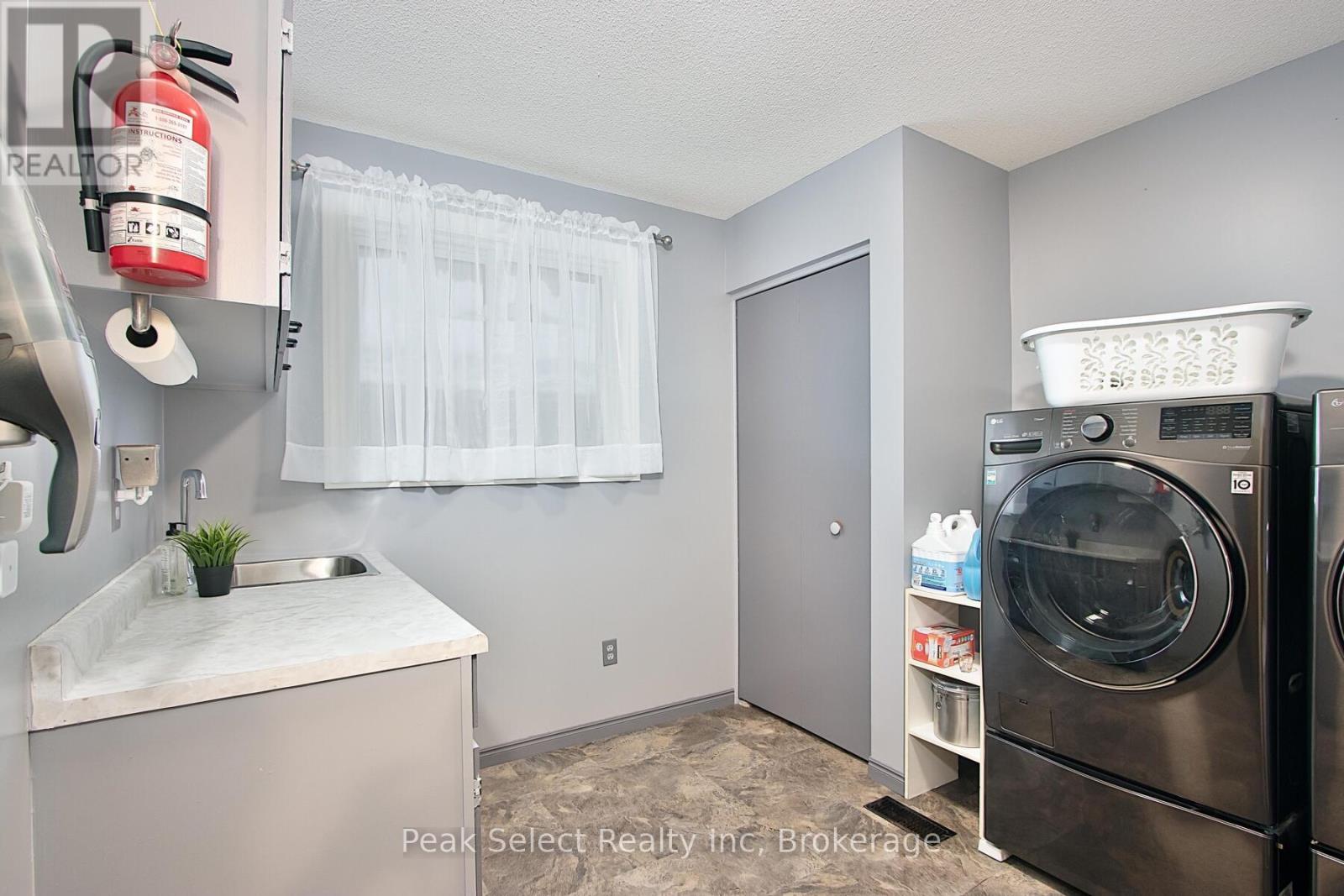 68 Devon Drive, South Huron, Ontario  N0M 1S3 - Photo 34 - X11888740