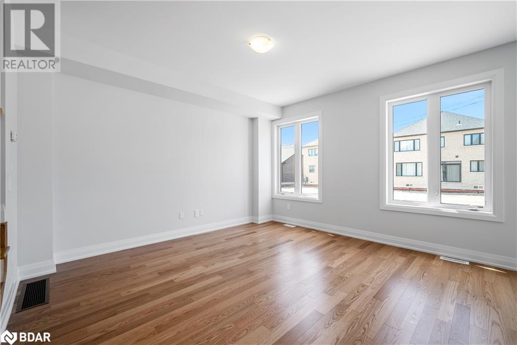 25 Corley Street, Lindsay, Ontario  K9V 6C2 - Photo 4 - 40684624