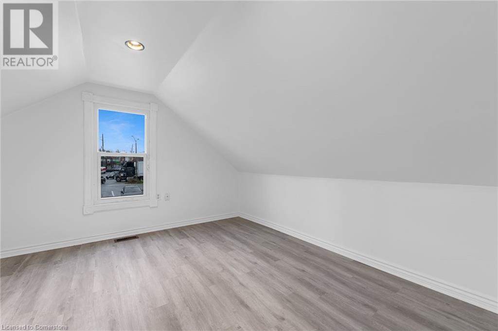 13 Mountain Street Unit# UpperGrimsby, Ontario  L3M 3J7 - Photo 11 - 40684558