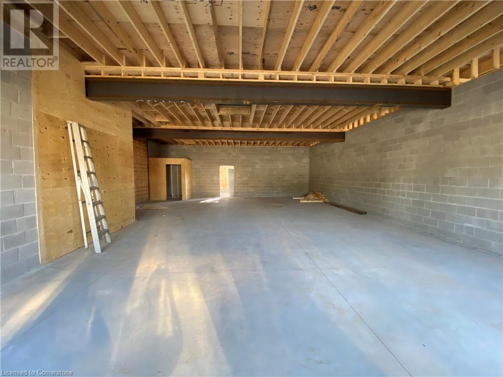 1117 E Colborne Street E Unit# N1, Brantford, Ontario  N3T 5M1 - Photo 2 - 40650493