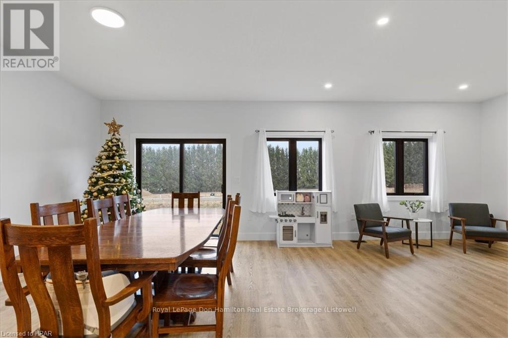 793 Bryans Drive, Huron East, Ontario  N0G 1H0 - Photo 17 - X11880268