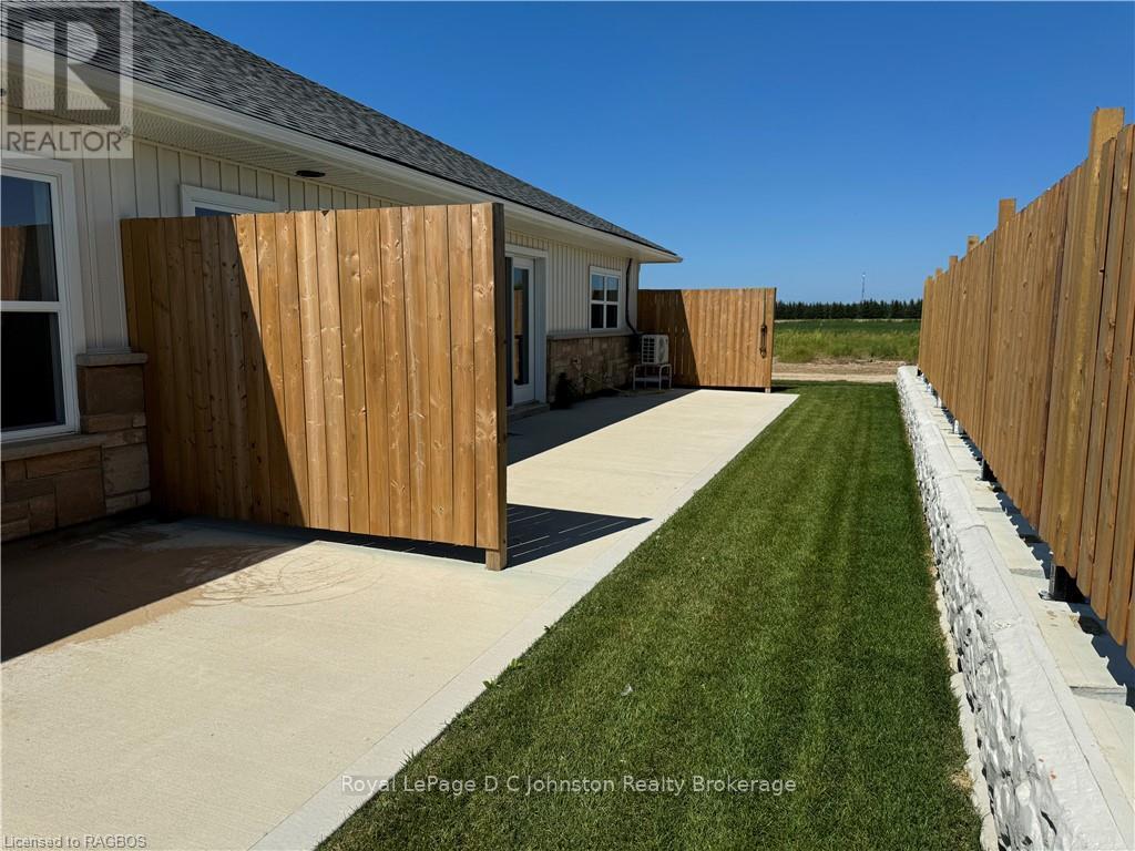 1093 Waterloo Street N, Saugeen Shores, Ontario  N0H 2C3 - Photo 5 - X11887330