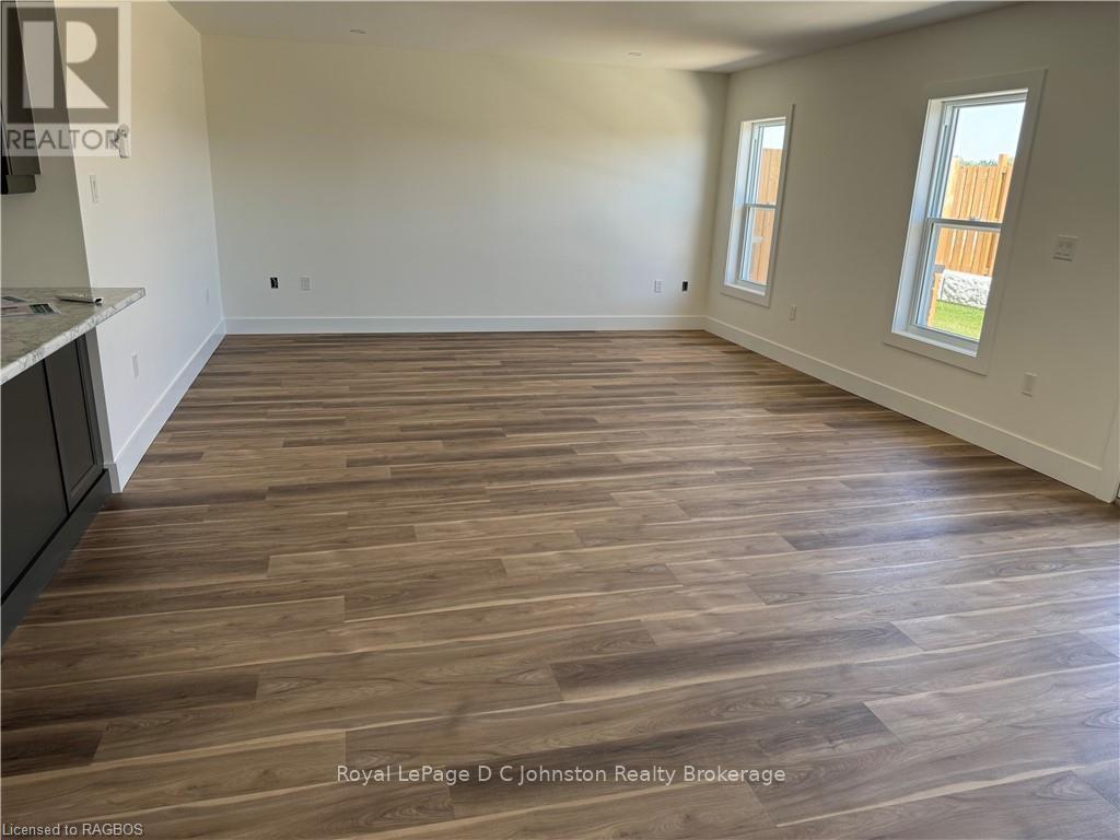 1093 Waterloo Street N, Saugeen Shores, Ontario  N0H 2C3 - Photo 7 - X11887330