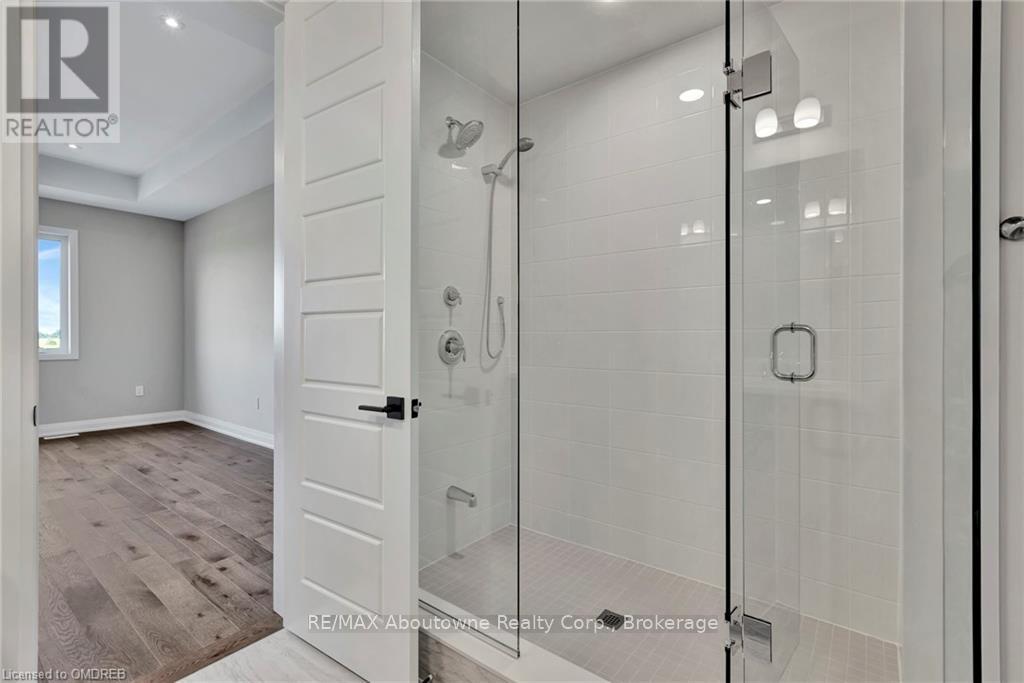 3307 Harasym Trail, Oakville, Ontario  L6M 5N6 - Photo 19 - W10403494