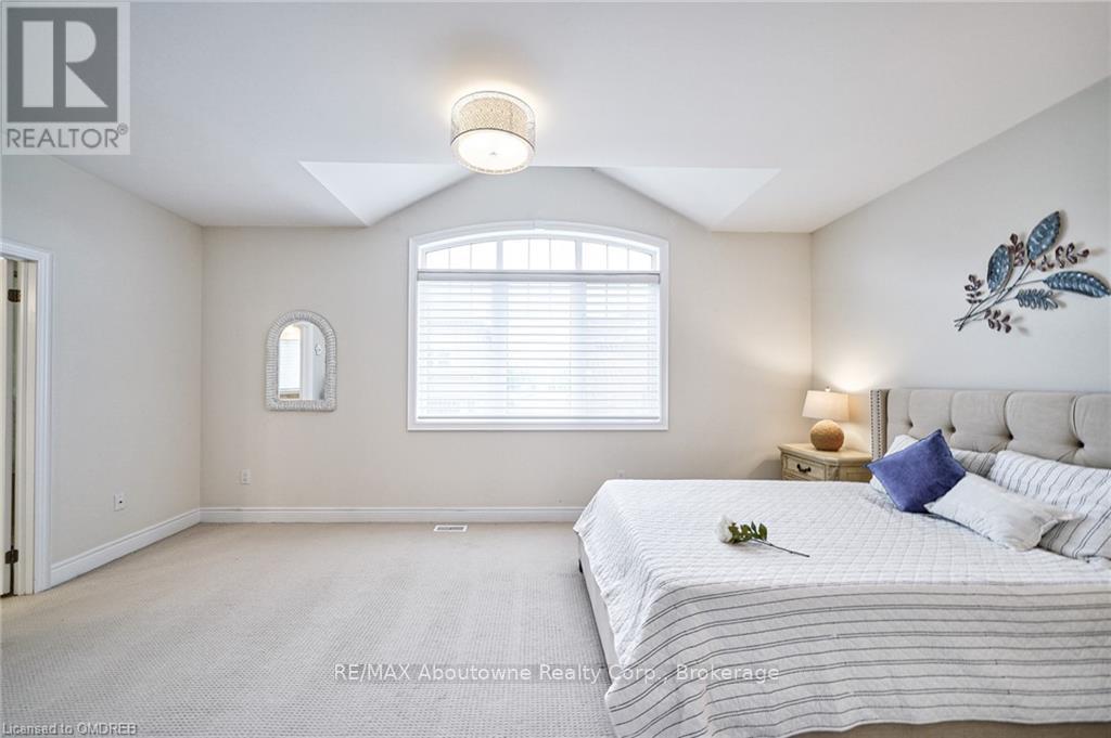 211 Sixteen Mile Drive, Oakville, Ontario  L6M 0T8 - Photo 24 - W10404250