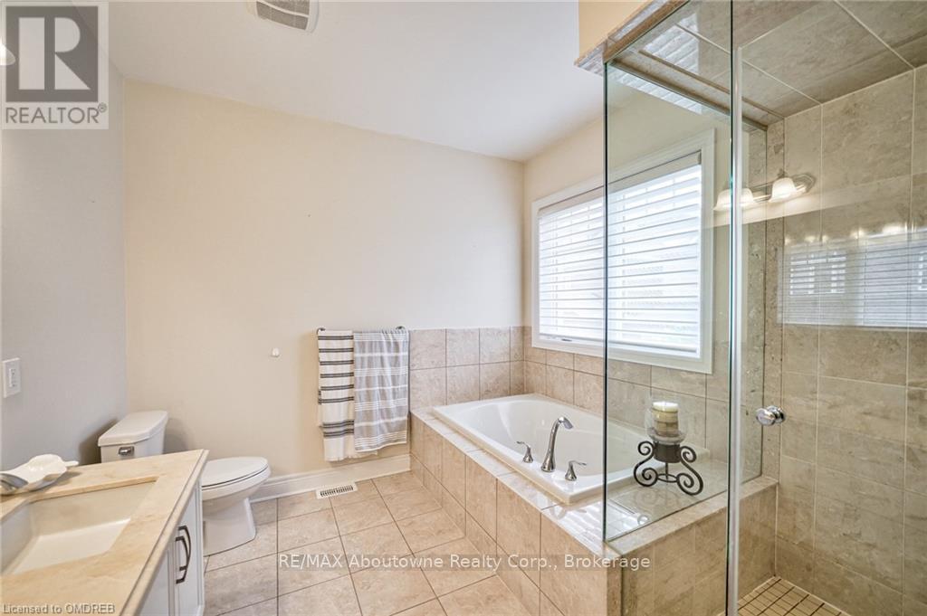 211 Sixteen Mile Drive, Oakville, Ontario  L6M 0T8 - Photo 28 - W10404250
