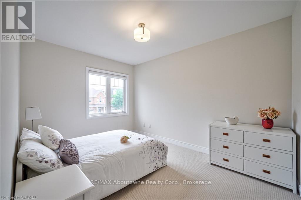 211 Sixteen Mile Drive, Oakville, Ontario  L6M 0T8 - Photo 32 - W10404250