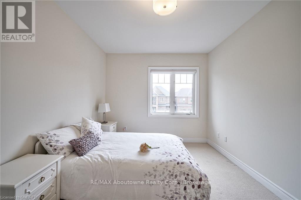 211 Sixteen Mile Drive, Oakville, Ontario  L6M 0T8 - Photo 33 - W10404250