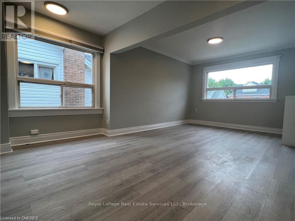Upper - 229 Ottawa Street South, Hamilton, Ontario  L8K 2E7 - Photo 2 - X10404265