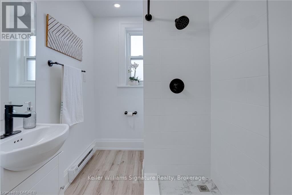 C-201 - 1083 Main Street E, Hamilton, Ontario  L8M 1G8 - Photo 11 - X10404321