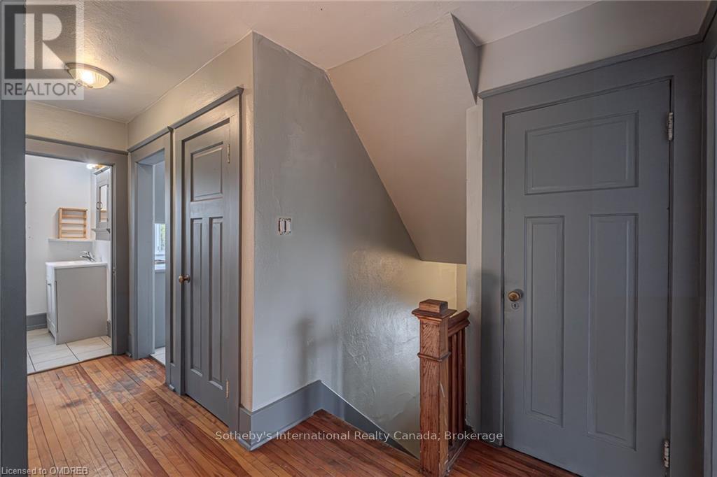 189 Park Street, Waterloo, Ontario  N2L 1Y7 - Photo 10 - X10404486