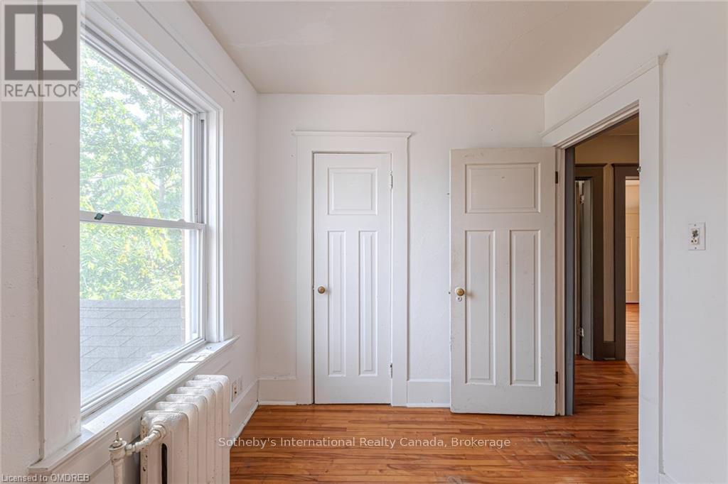 189 Park Street, Waterloo, Ontario  N2L 1Y7 - Photo 12 - X10404486