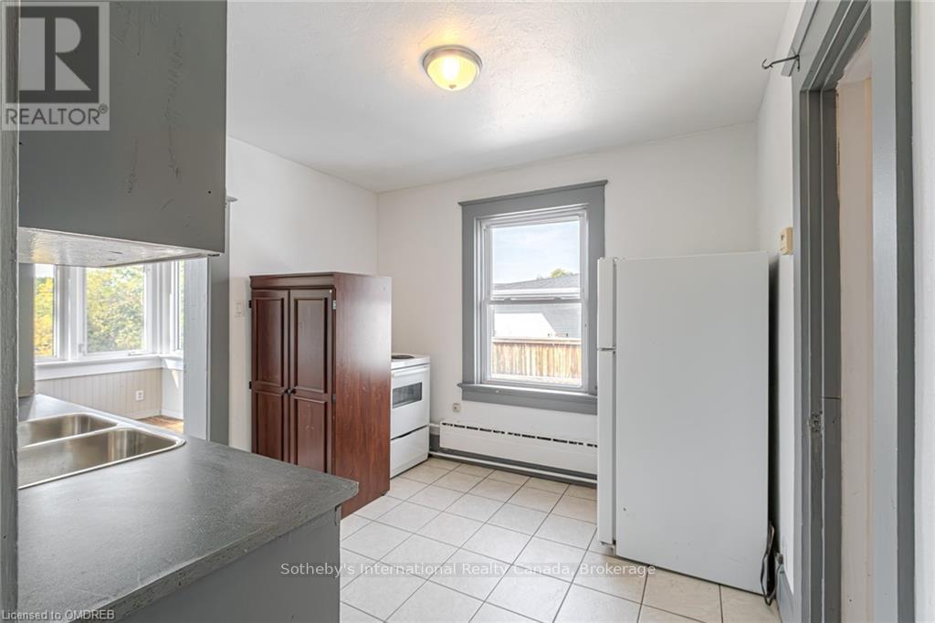 189 Park Street, Waterloo, Ontario  N2L 1Y7 - Photo 19 - X10404486