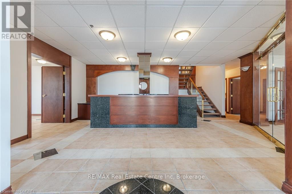 50,51 - 5100 South Service Road, Burlington, Ontario  L7L 6A5 - Photo 12 - W10403651