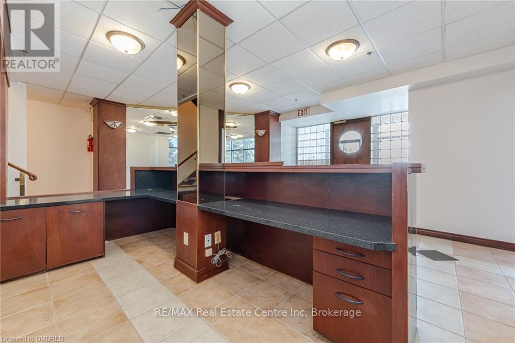 50,51 - 5100 South Service Road, Burlington, Ontario  L7L 6A5 - Photo 15 - W10403651