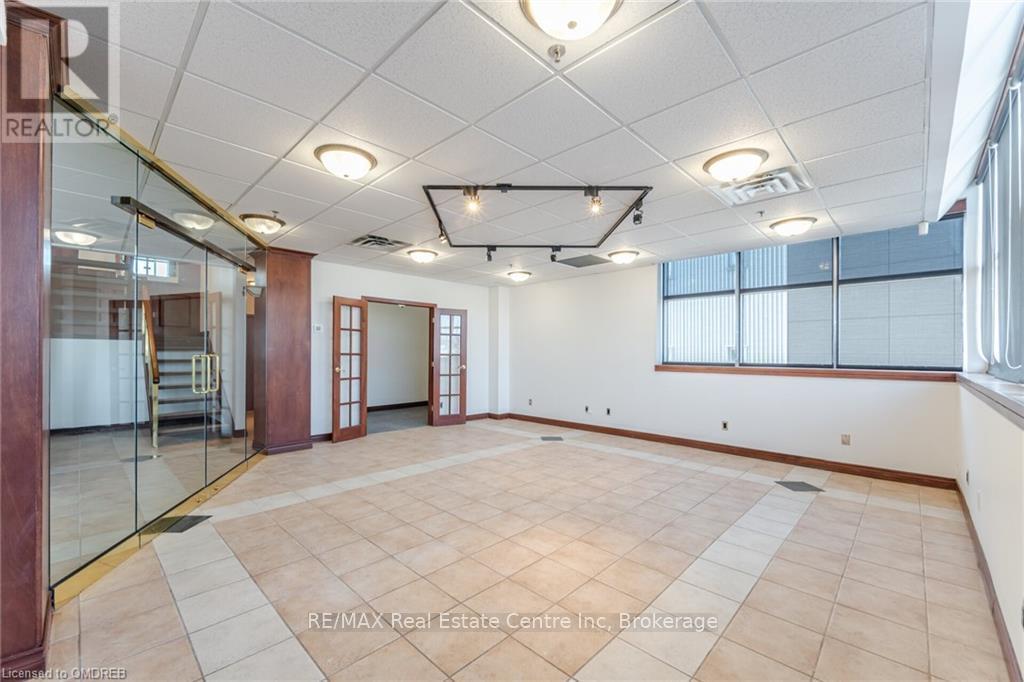 50,51 - 5100 South Service Road, Burlington, Ontario  L7L 6A5 - Photo 19 - W10403651