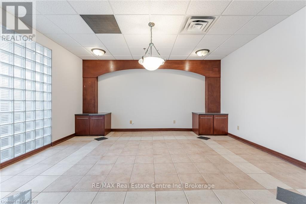 50,51 - 5100 South Service Road, Burlington, Ontario  L7L 6A5 - Photo 24 - W10403651
