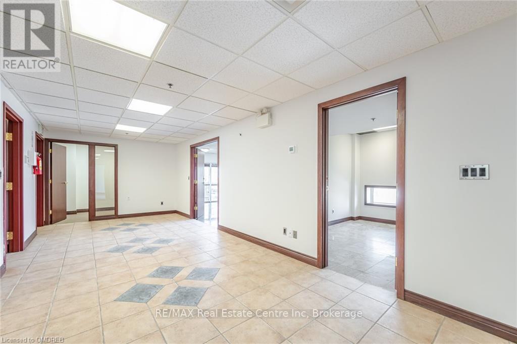50,51 - 5100 South Service Road, Burlington, Ontario  L7L 6A5 - Photo 34 - W10403651