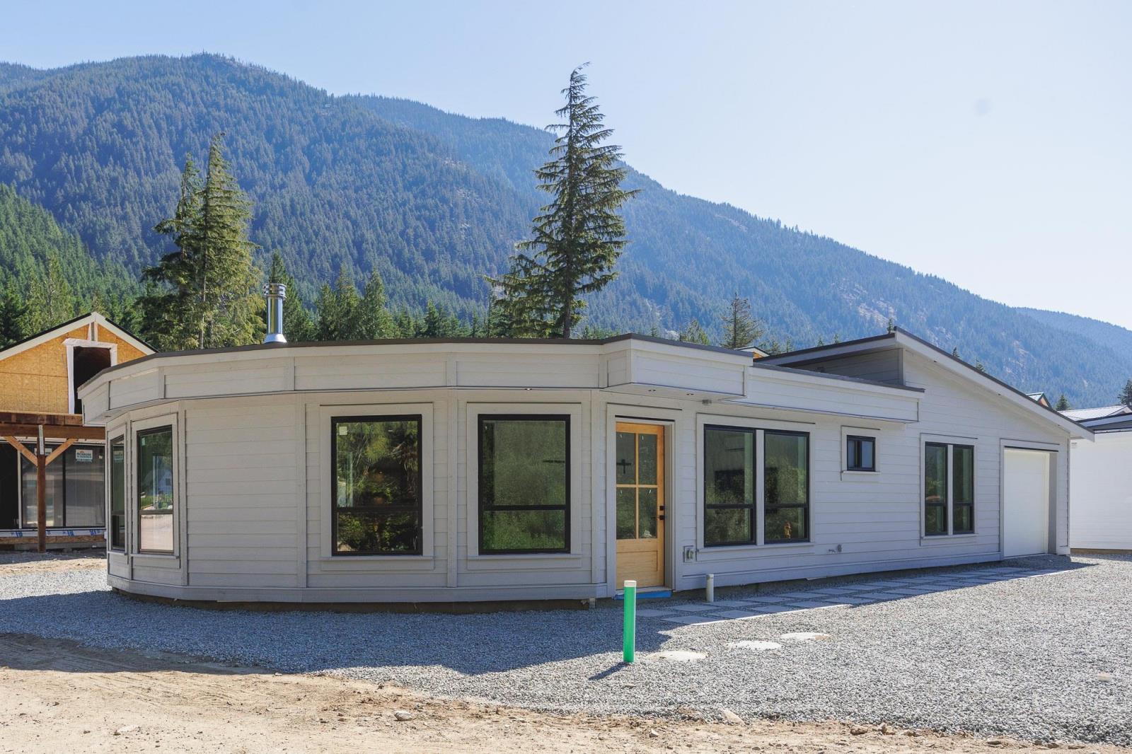 Hg188 71346 Grove Place, Sunshine Valley, Sunshine Valley, British Columbia  V0X 1L5 - Photo 2 - R2904168