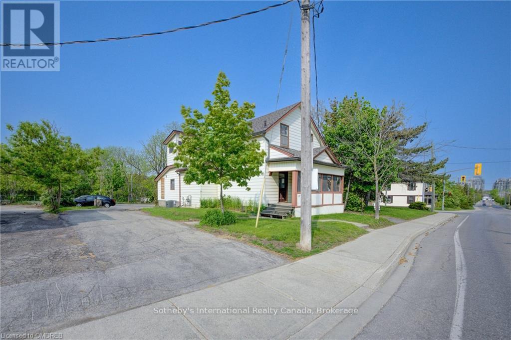 173 Park Street, Waterloo, Ontario  N2L 1Y7 - Photo 5 - X10404289
