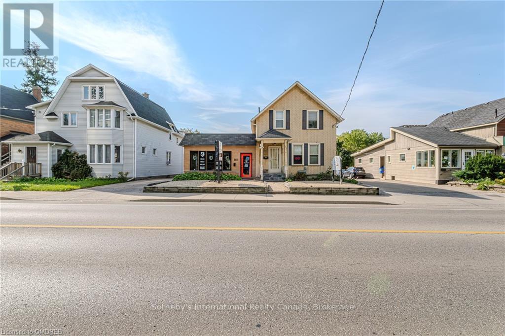 181 Park Street, Waterloo, Ontario  N2L 1Y7 - Photo 2 - X10404291