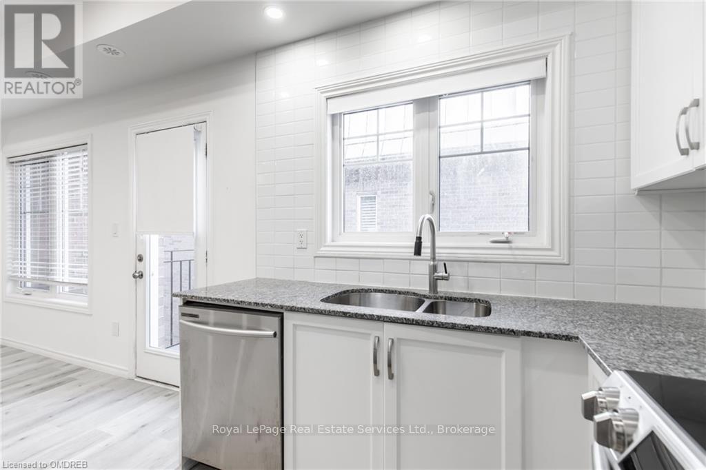 42-02 - 2420 Baronwood Drive, Oakville, Ontario  L6M 0J7 - Photo 19 - W10404065