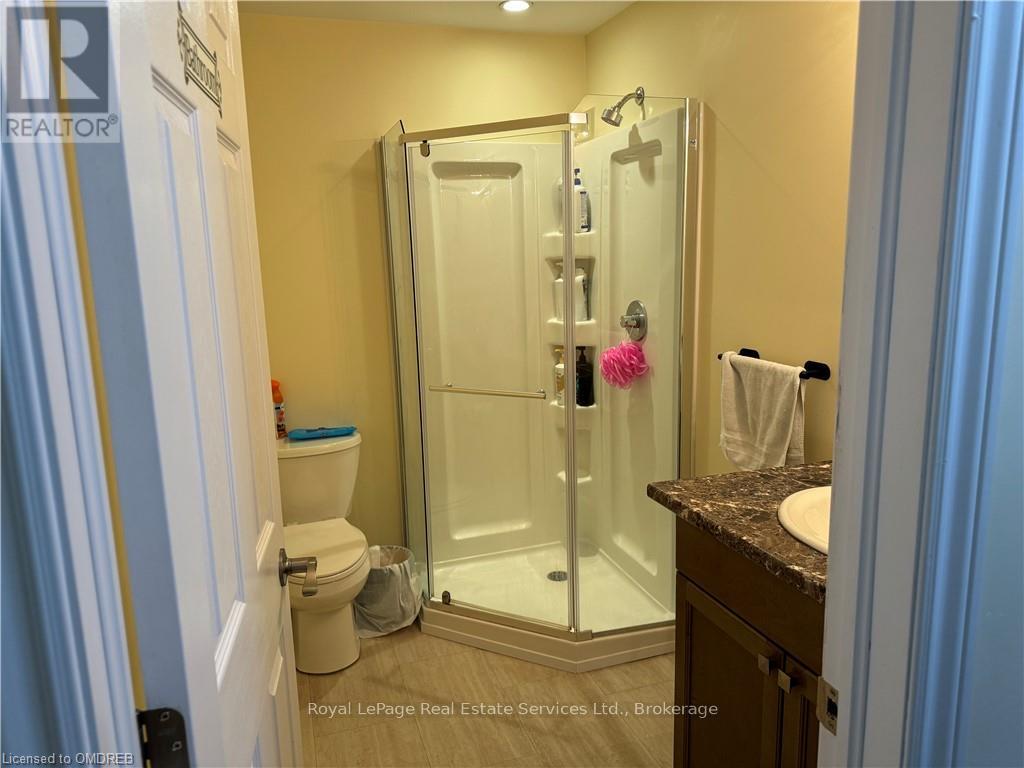 614 West 5th Street, Hamilton, Ontario  L9C 3R2 - Photo 11 - X10404344