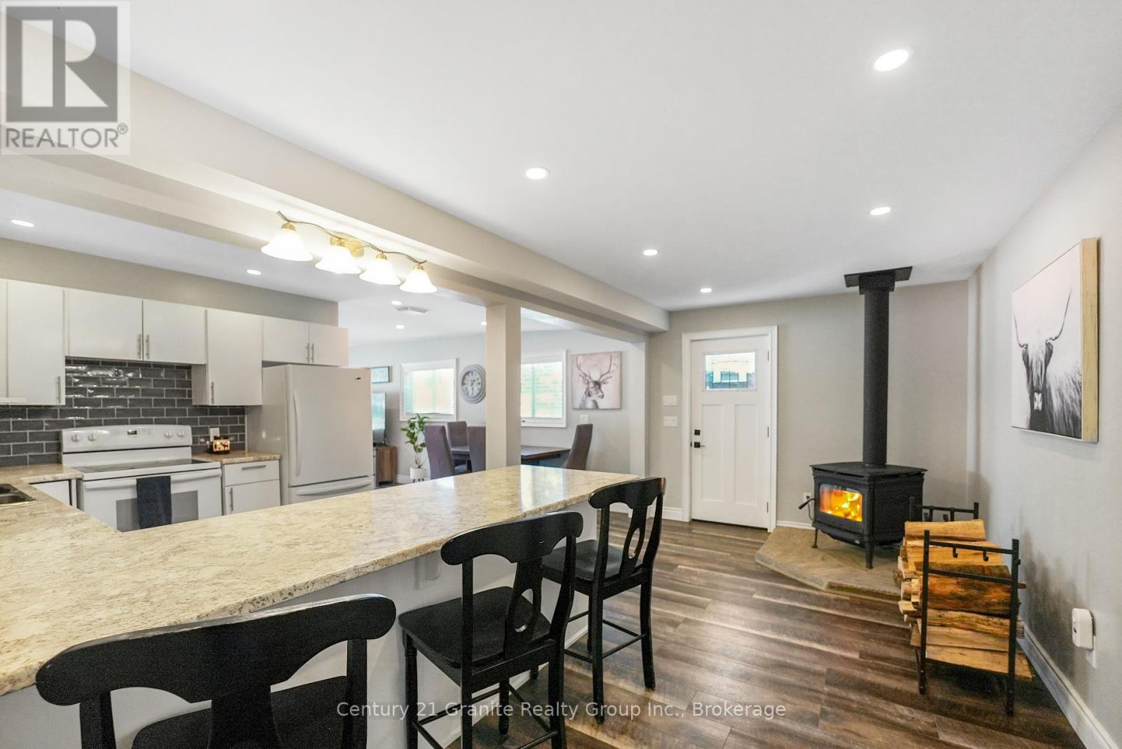 16 Mckay Street, Minden Hills, Ontario  K0M 2K0 - Photo 14 - X11888003