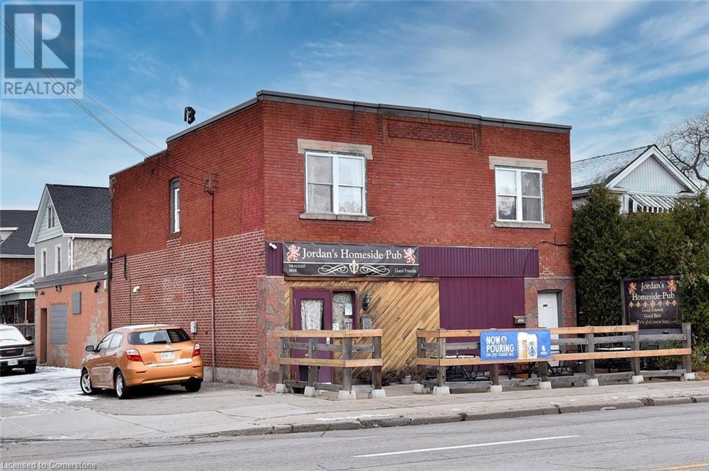 1523 MAIN Street E, Hamilton, Ontario