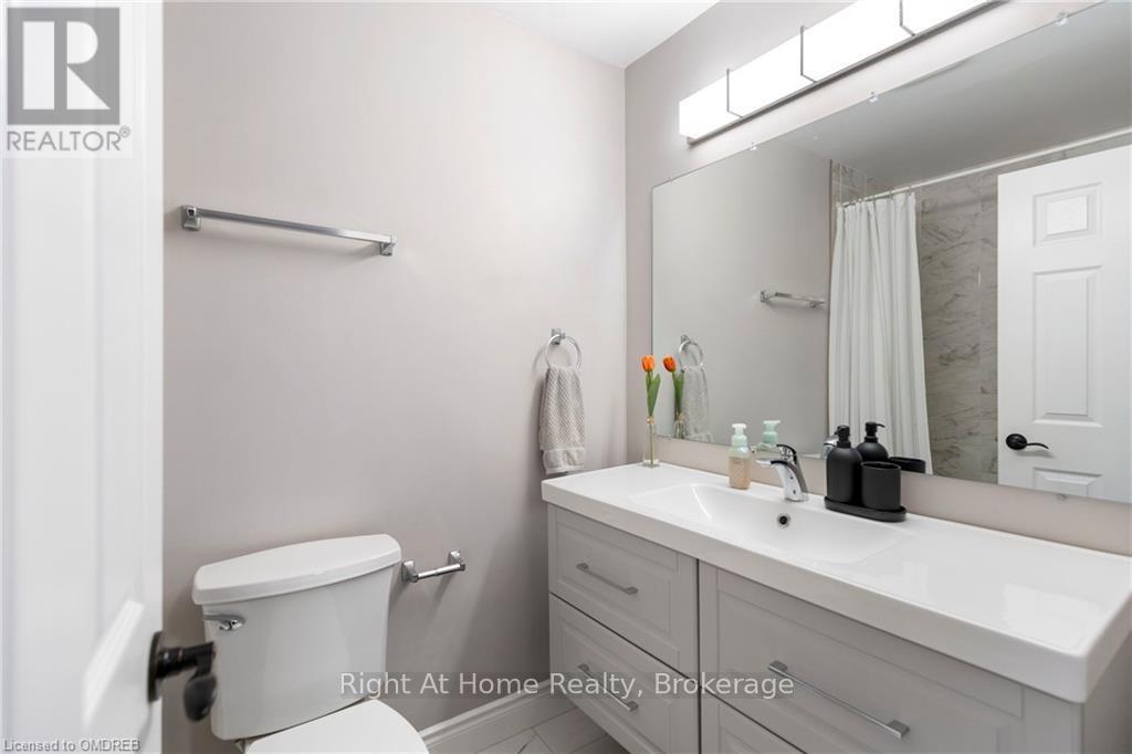 312b Bluevale Street N, Waterloo, Ontario  N2J 4G3 - Photo 26 - X10404092