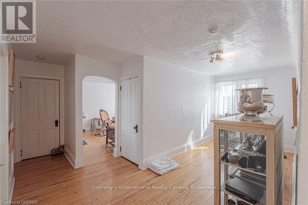 185 Park Street, Waterloo, Ontario  N2L 1Y7 - Photo 17 - X10404286