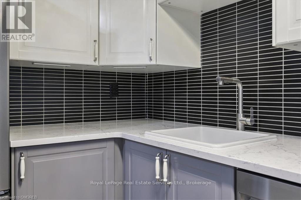 102 - 162 Reynolds Street, Oakville, Ontario  L6J 3K9 - Photo 22 - W10403687