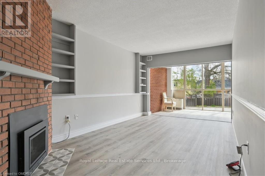 102 - 162 Reynolds Street, Oakville, Ontario  L6J 3K9 - Photo 9 - W10403687