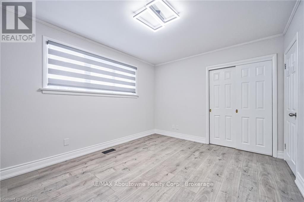 428 Henderson Road, Burlington, Ontario  L7L 2P8 - Photo 27 - W10403942