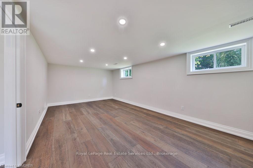 972 South Service Road, Mississauga, Ontario  L5E 1V1 - Photo 21 - W10404193