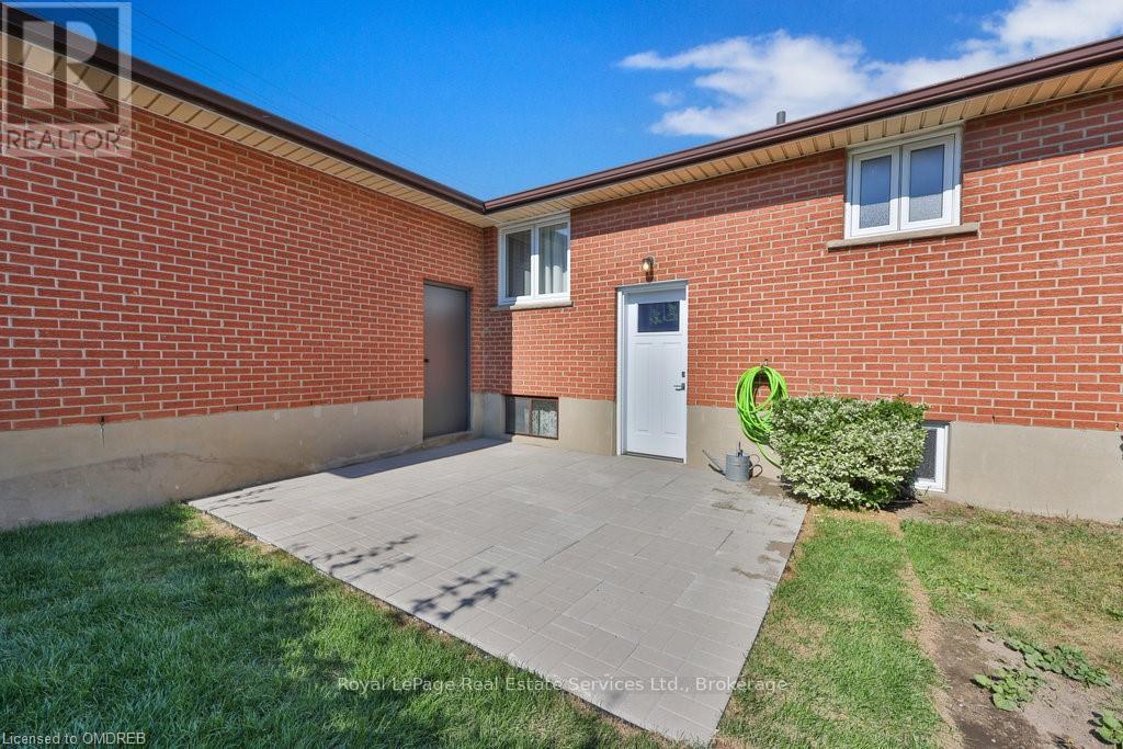 972 South Service Road, Mississauga, Ontario  L5E 1V1 - Photo 28 - W10404193