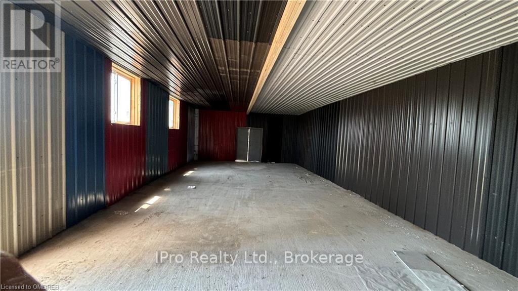 Rear - 414 Mud Street E, Hamilton, Ontario  L8J 3C6 - Photo 13 - X10403330