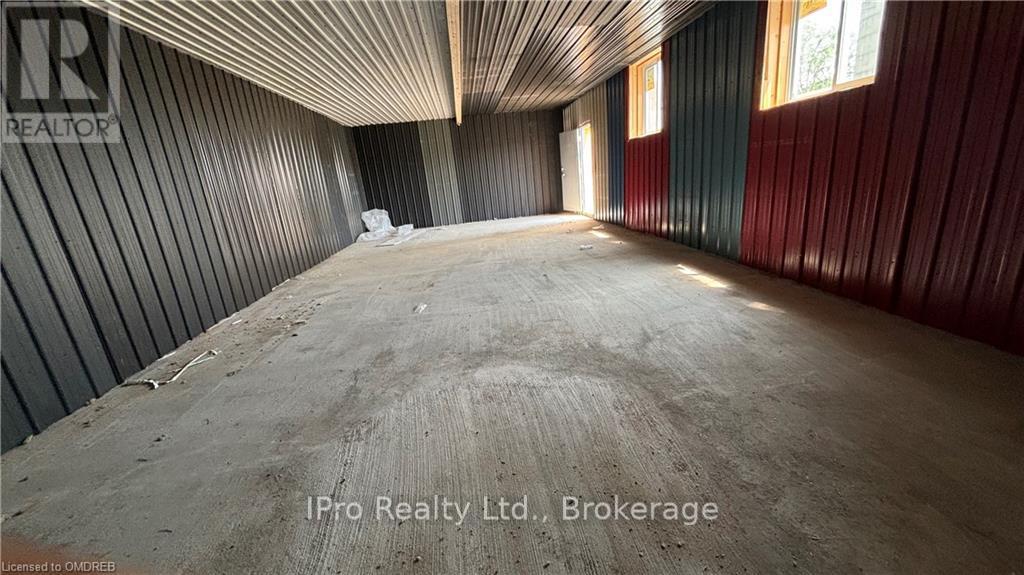 Rear - 414 Mud Street E, Hamilton, Ontario  L8J 3C6 - Photo 8 - X10403330