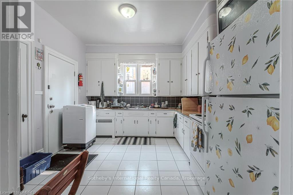 185 Park Street, Waterloo, Ontario  N2L 1Y7 - Photo 22 - X10404485