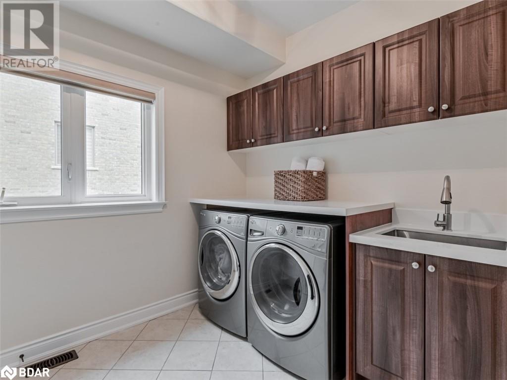 25 Keenan Drive, Loretto, Ontario  L0G 1L0 - Photo 18 - 40684396