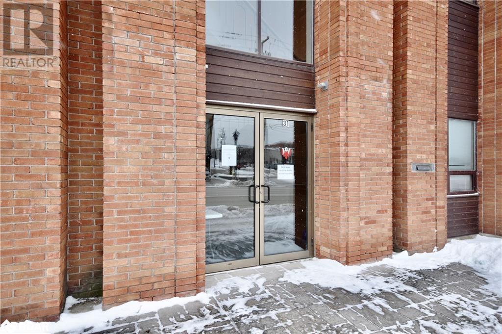 31 Colborne Street E, Orillia, Ontario  L3V 1T4 - Photo 3 - 40684253