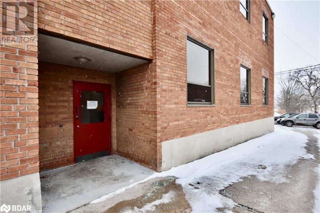 31 Colborne Street E, Orillia, Ontario  L3V 1T4 - Photo 5 - 40684253