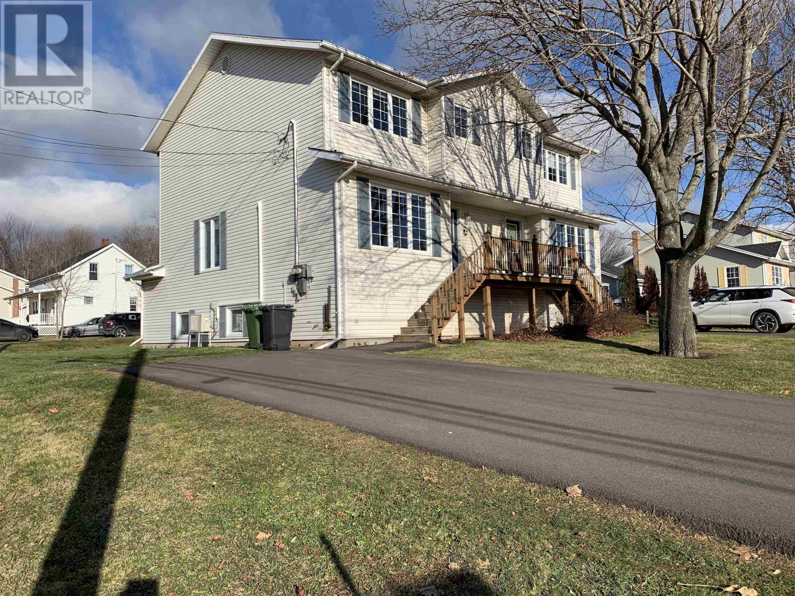 2 Ash Drive, Charlottetown, Prince Edward Island  C1A 9C4 - Photo 2 - 202428120