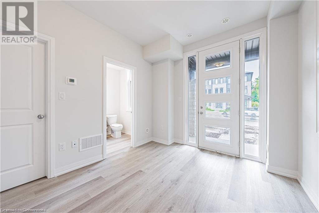 155 Equestrian Way Unit# 34, Cambridge, Ontario  N3E 0E8 - Photo 14 - 40683603