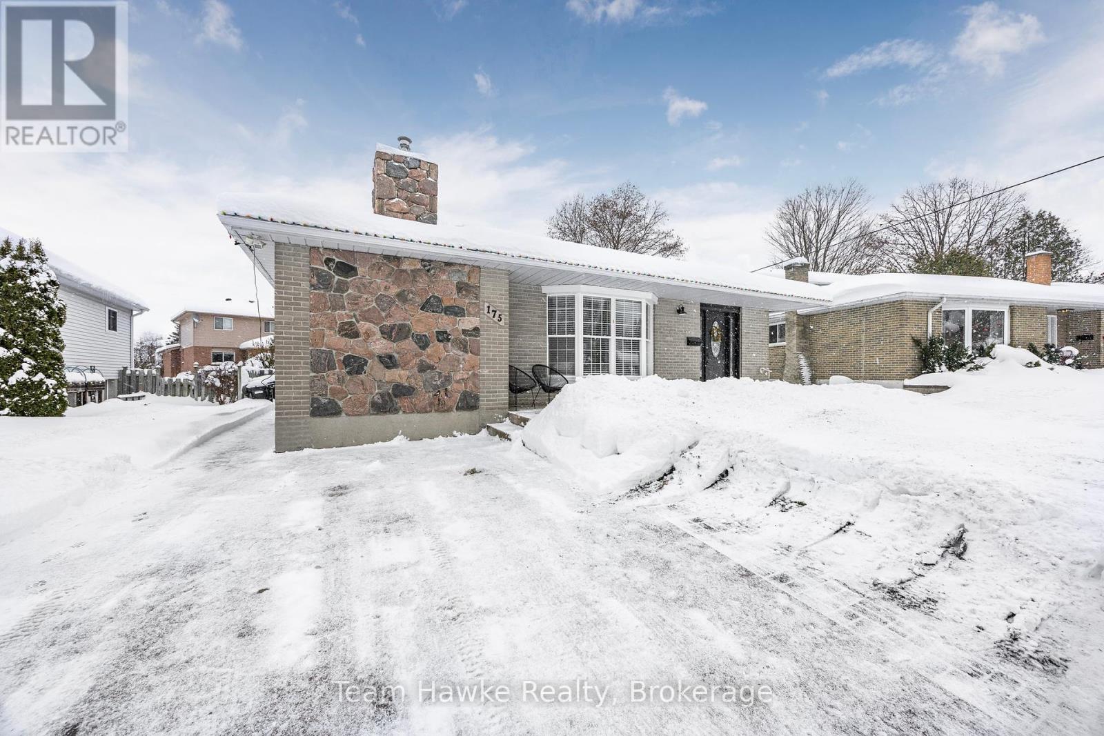 175 Woodland Drive, Midland, Ontario  L4R 4C9 - Photo 3 - S11884426