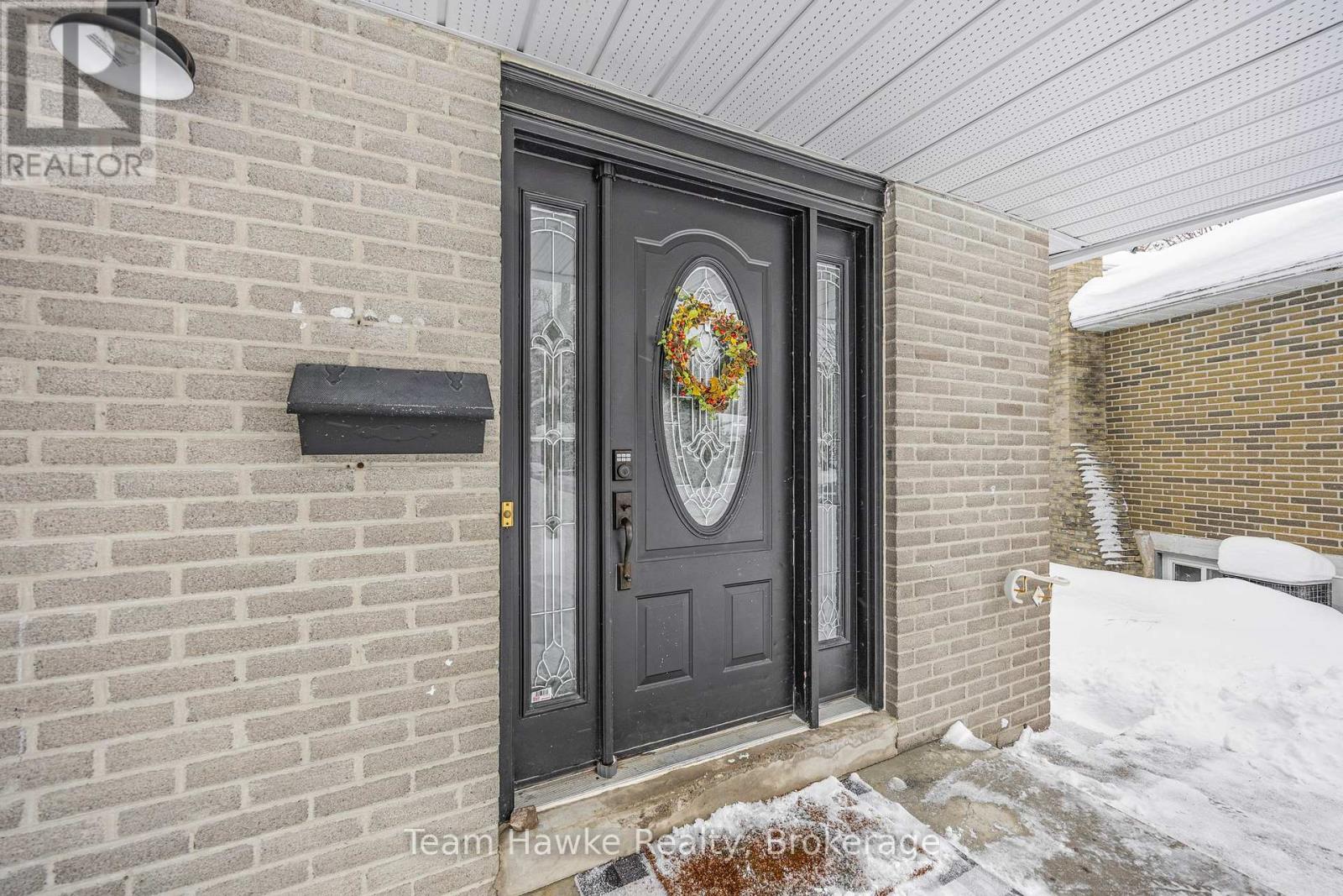 175 Woodland Drive, Midland, Ontario  L4R 4C9 - Photo 4 - S11884426