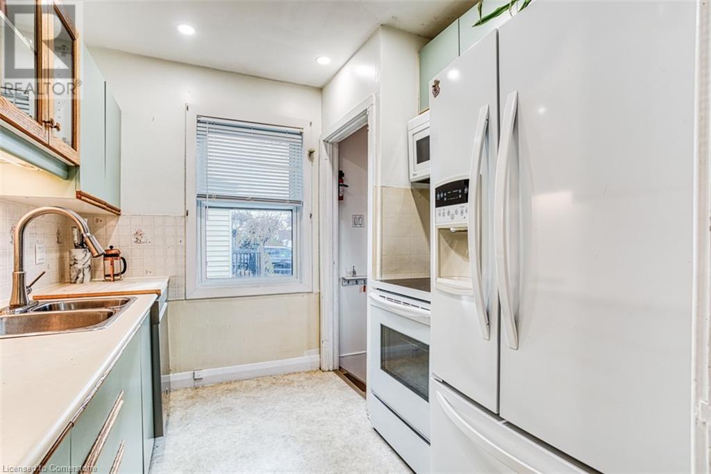 1 Blain Place, St. Catharines, Ontario  L2P 2R6 - Photo 12 - 40684234