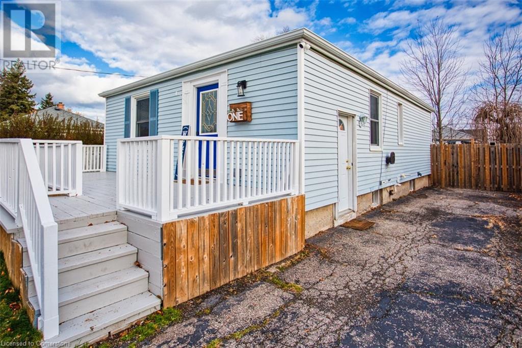 1 Blain Place, St. Catharines, Ontario  L2P 2R6 - Photo 6 - 40684234