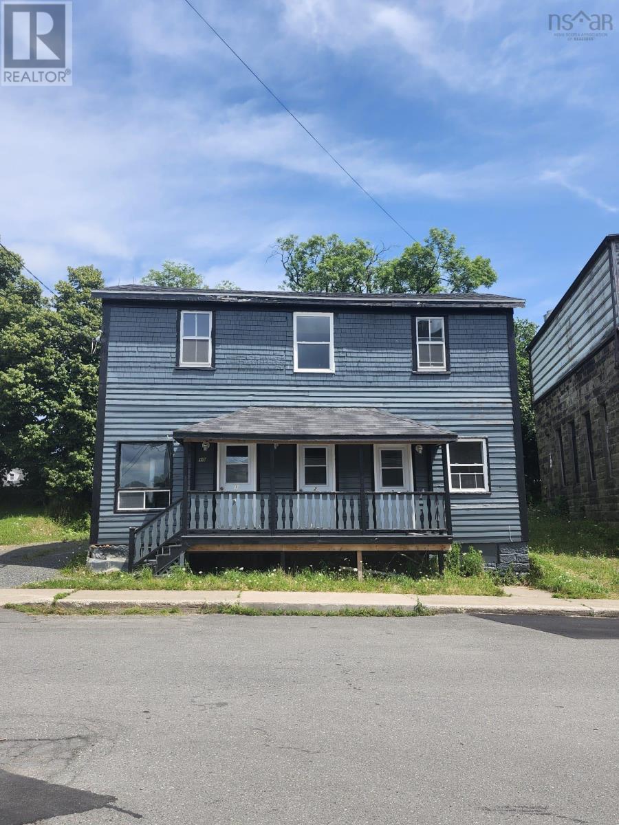 10 George Street, Pictou, Nova Scotia  B0K 1H0 - Photo 1 - 202418468