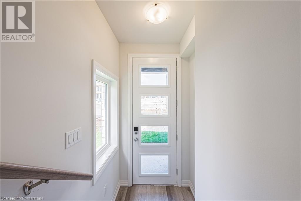 155 Equestrian Way Unit# 98, Cambridge, Ontario  N3E 0E8 - Photo 13 - 40683583